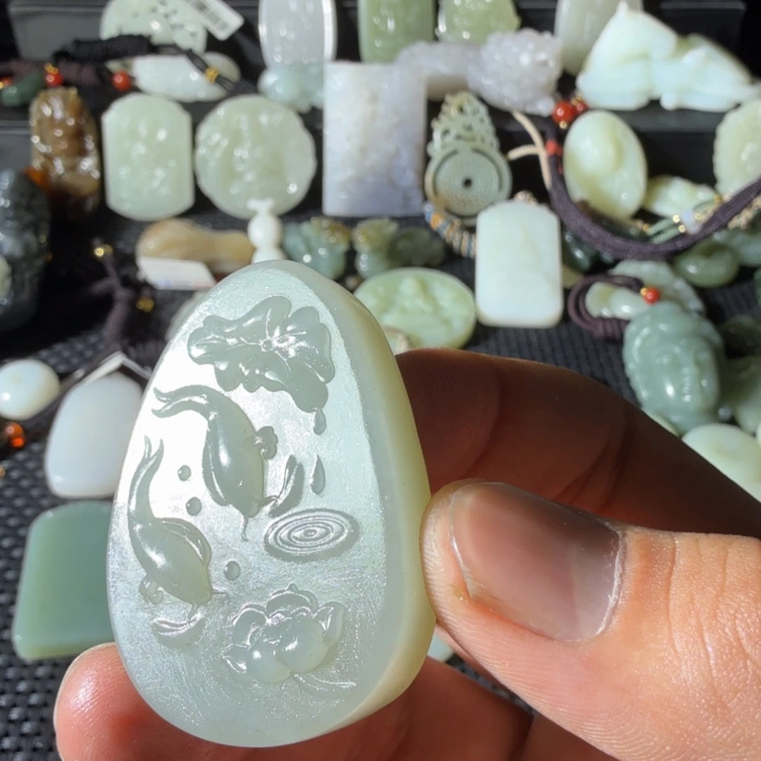 和田玉未镶嵌挂件