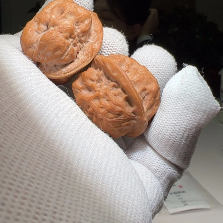 文玩核桃把件水晶蛙蛙70