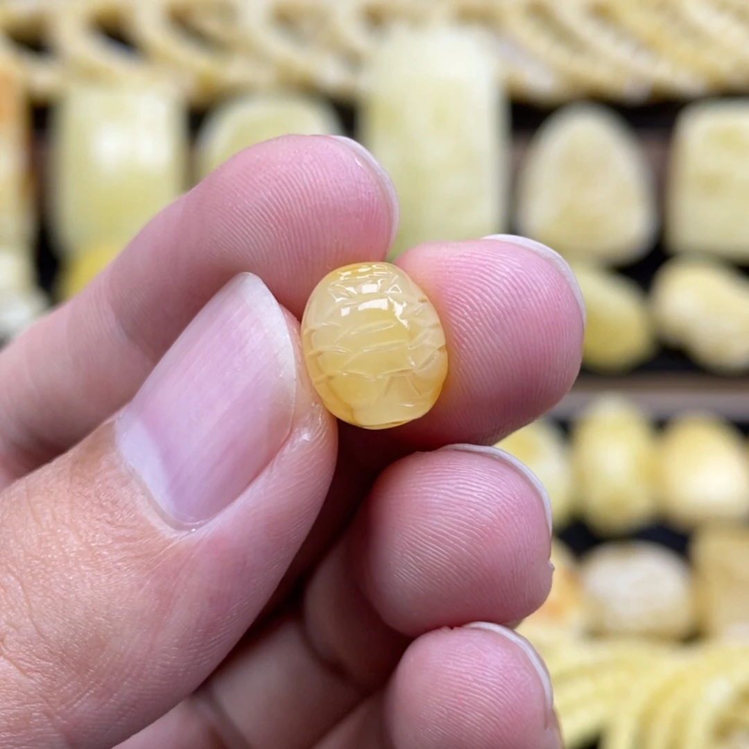 琥珀未镶嵌裸石琥珀蜜蜡