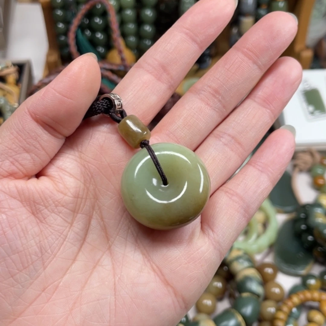 【闪购商品】岫岩老玉（透闪石质玉）挂件未镶嵌宝****9