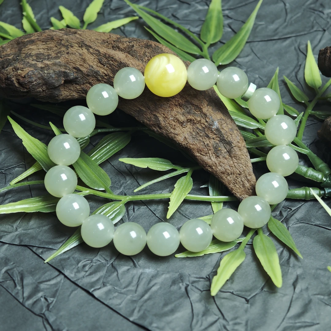 【蜜语 · 冰糖雪梨】天然和田玉晴水料 卡10mm+大点位圆珠单圈手串