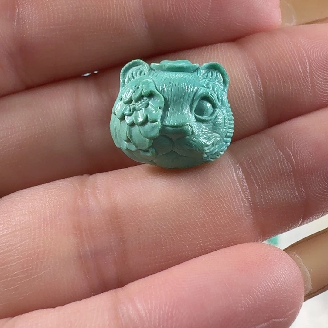 绿松石未镶嵌颈饰