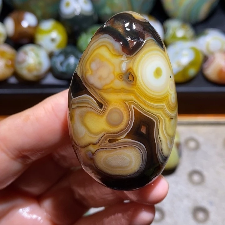 未镶嵌玛瑙/玉髓珠宝半成品175