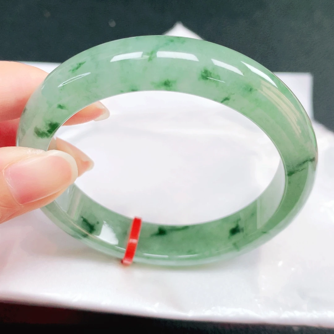 翡翠未镶嵌手镯58圈