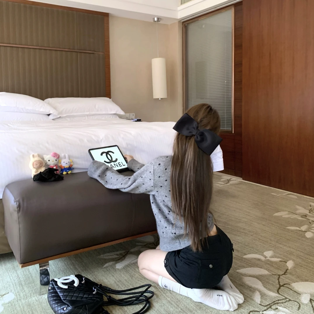 宅宅athome//告别圆舞曲 miu系波点针织开衫蝴蝶结显瘦毛衣上衣