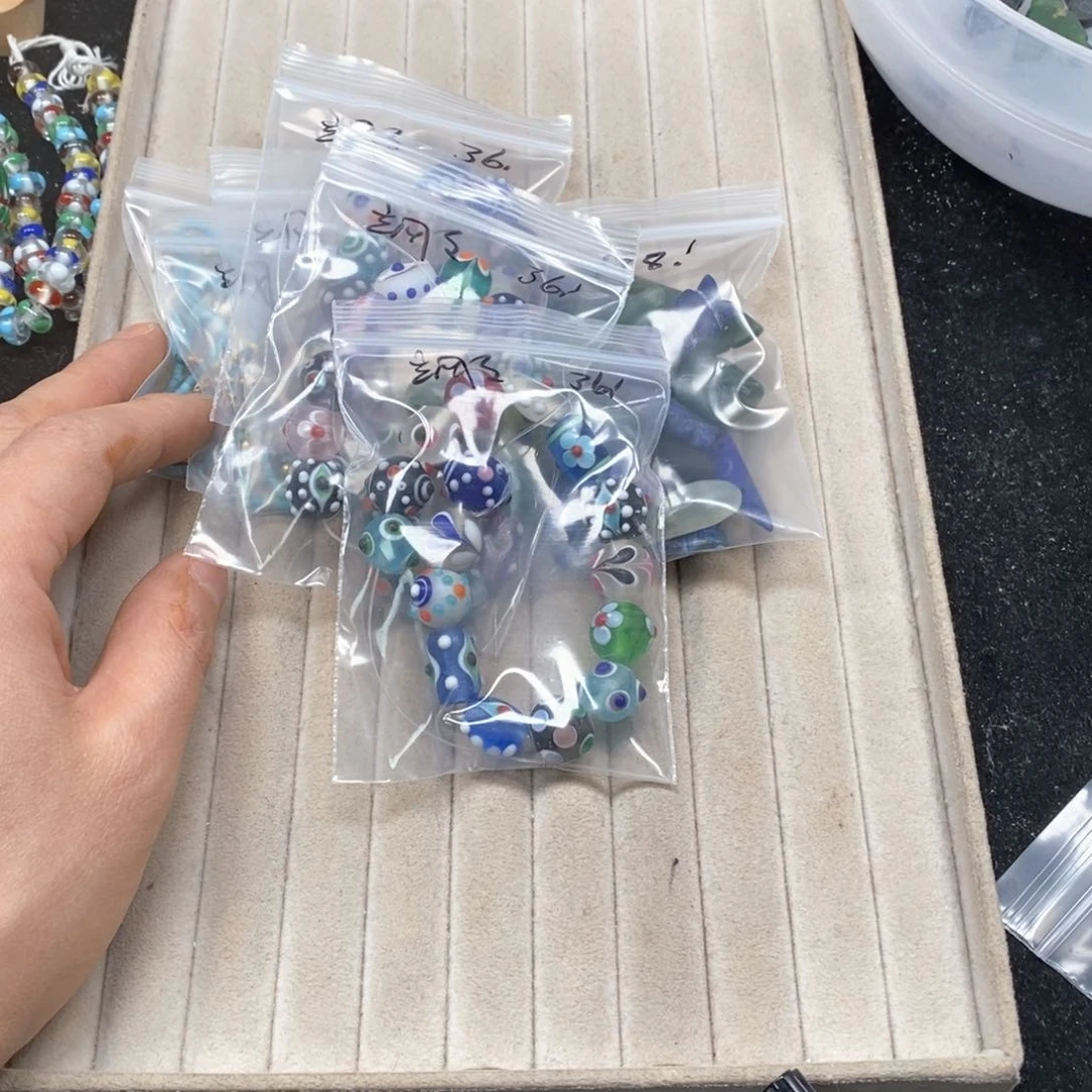 琉璃非金属飒*琉璃珠串