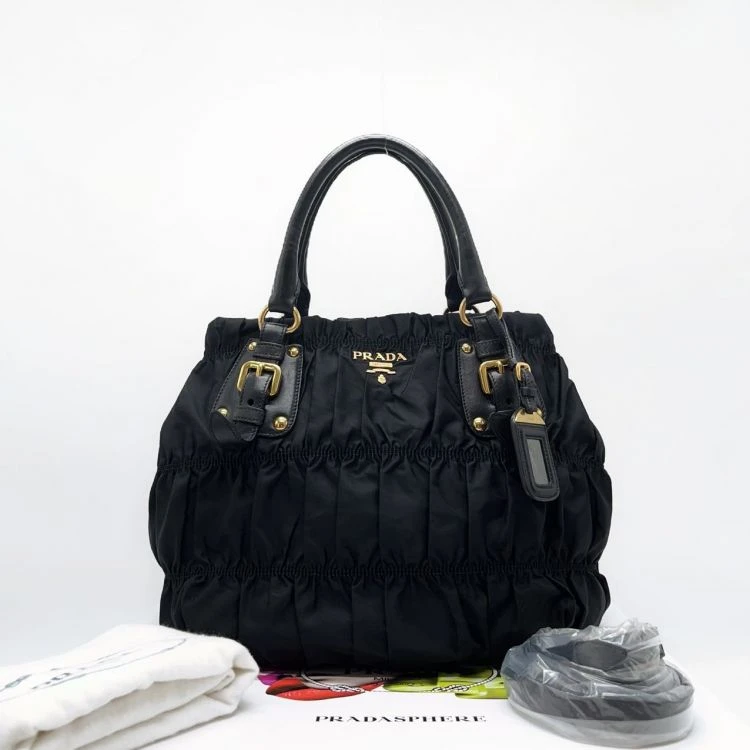 95新/普拉达/C217365656/包包