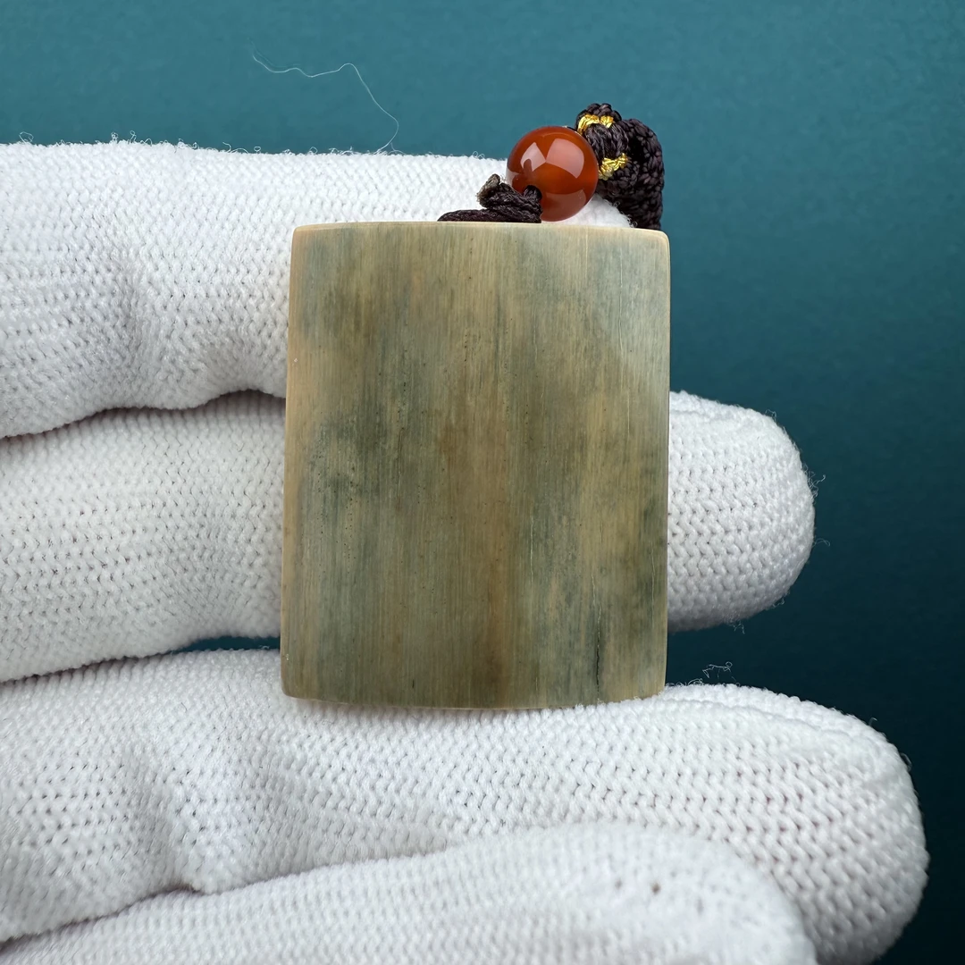 E5243 天然猛犸牙蓝皮牌24*29.5*7.7mm 支持鉴定 假一罚十