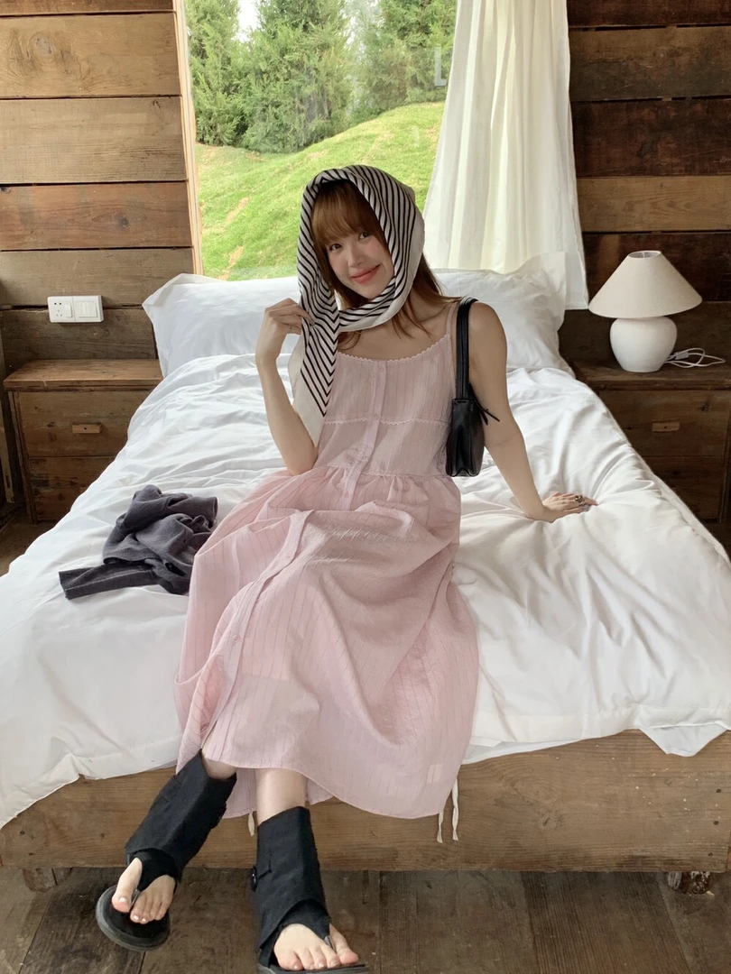 ciment-room韩货 韩粉吊带连衣裙（NO退NO换）