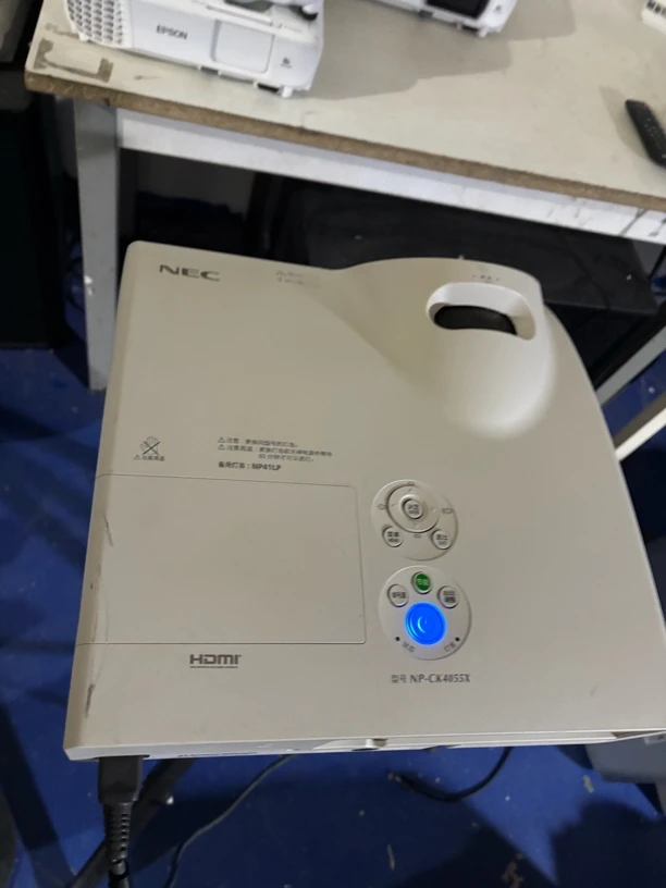 9新 NEC 二手 Nec 配件投影仪 运费自理