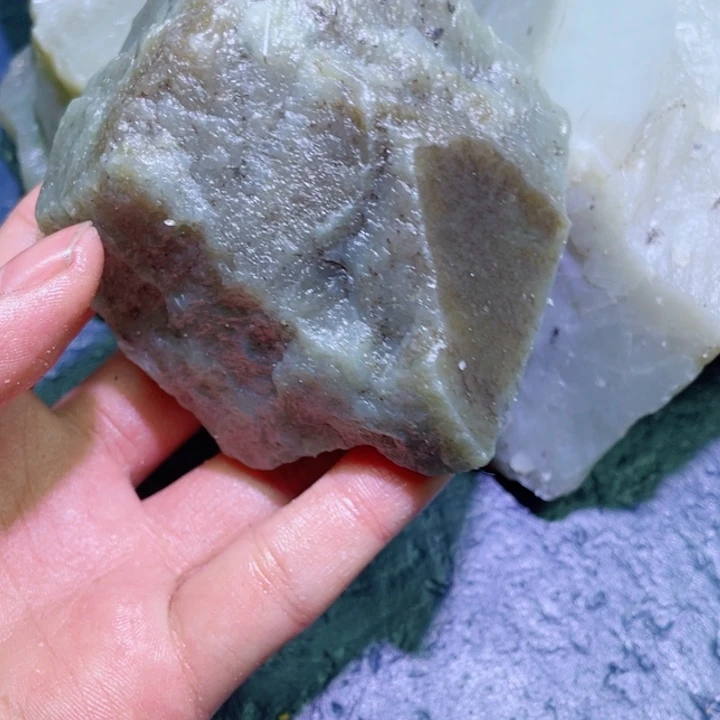 和田玉未镶嵌珠宝半成品