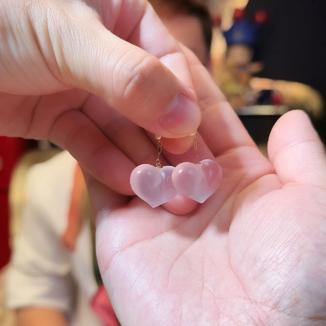 18K金镶嵌耳饰水晶