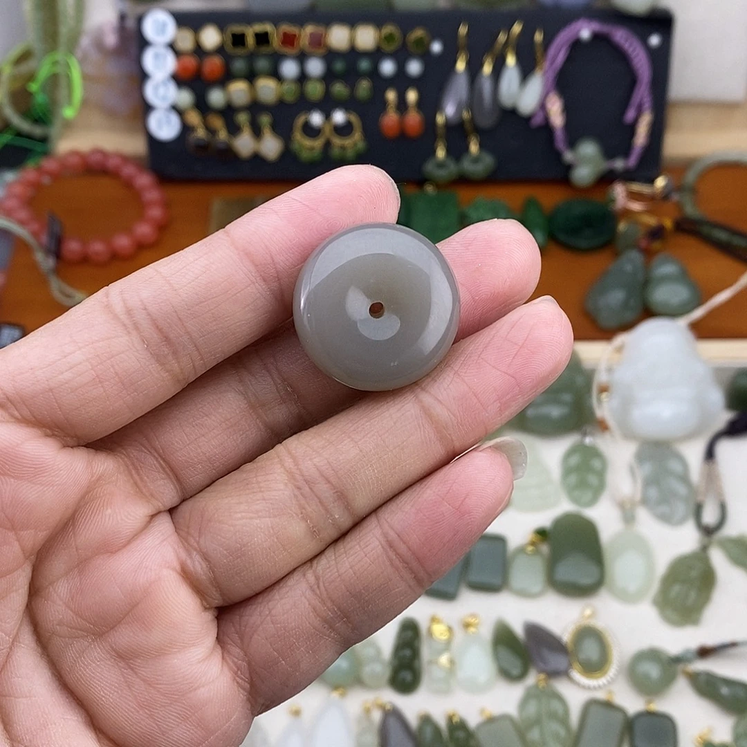 和田玉未镶嵌吊坠(不含链)