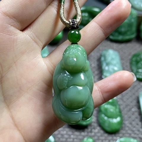 【闪购商品】颈饰未镶嵌和田玉