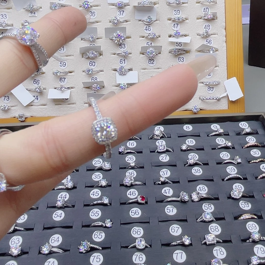 莫桑石非金属高定微镶方包50分12