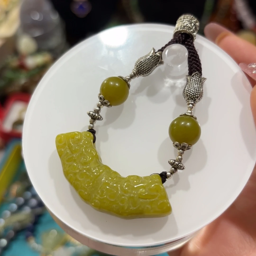 岫岩老玉（透闪石质玉）未镶嵌颈饰2