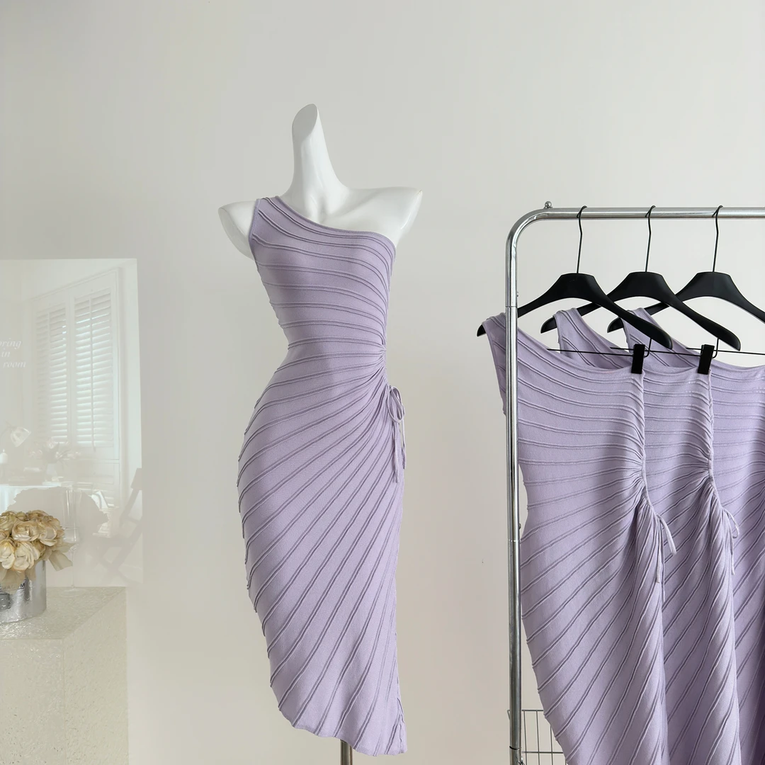 纯欲风性感斜肩紫色连衣裙女夏季新款设计感小众收腰显瘦包臀长裙