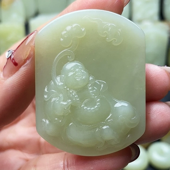 玉***7和田玉（糖玉）未镶嵌颈饰