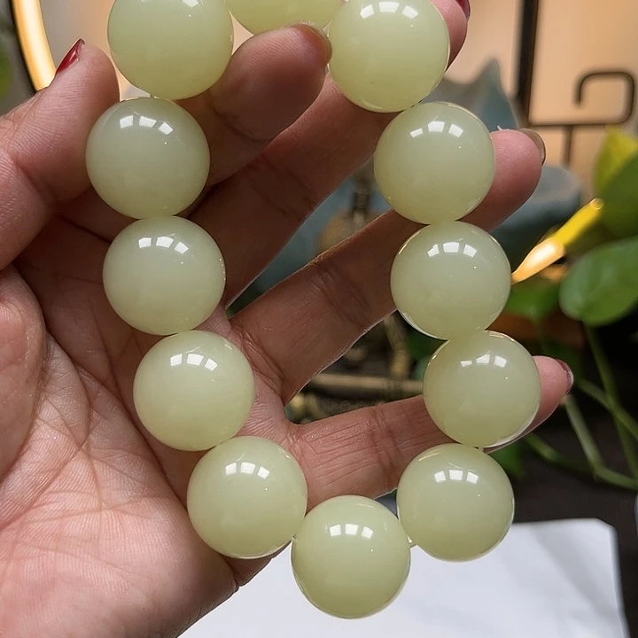 和田玉手串未镶嵌