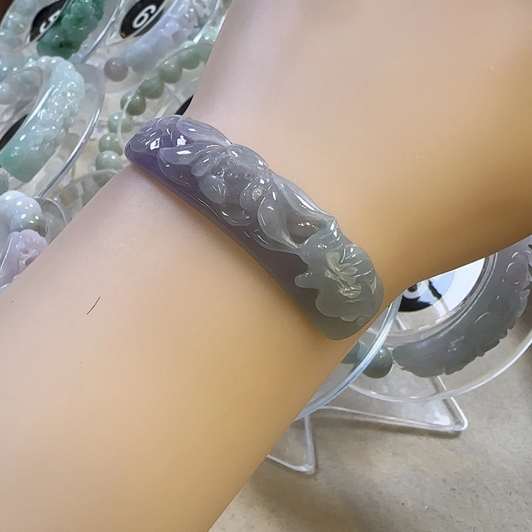 翡翠未镶嵌颈饰手牌5358