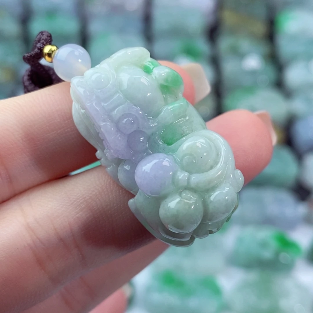 颈饰未镶嵌翡翠天然