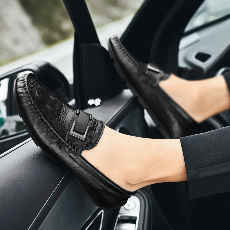 2025年爆款鳄鱼纹豆豆鞋大码懒人驾车开车鞋英伦软底休闲男鞋皮鞋