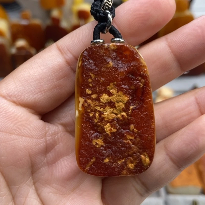 【闪购商品】琥珀颈饰未镶嵌