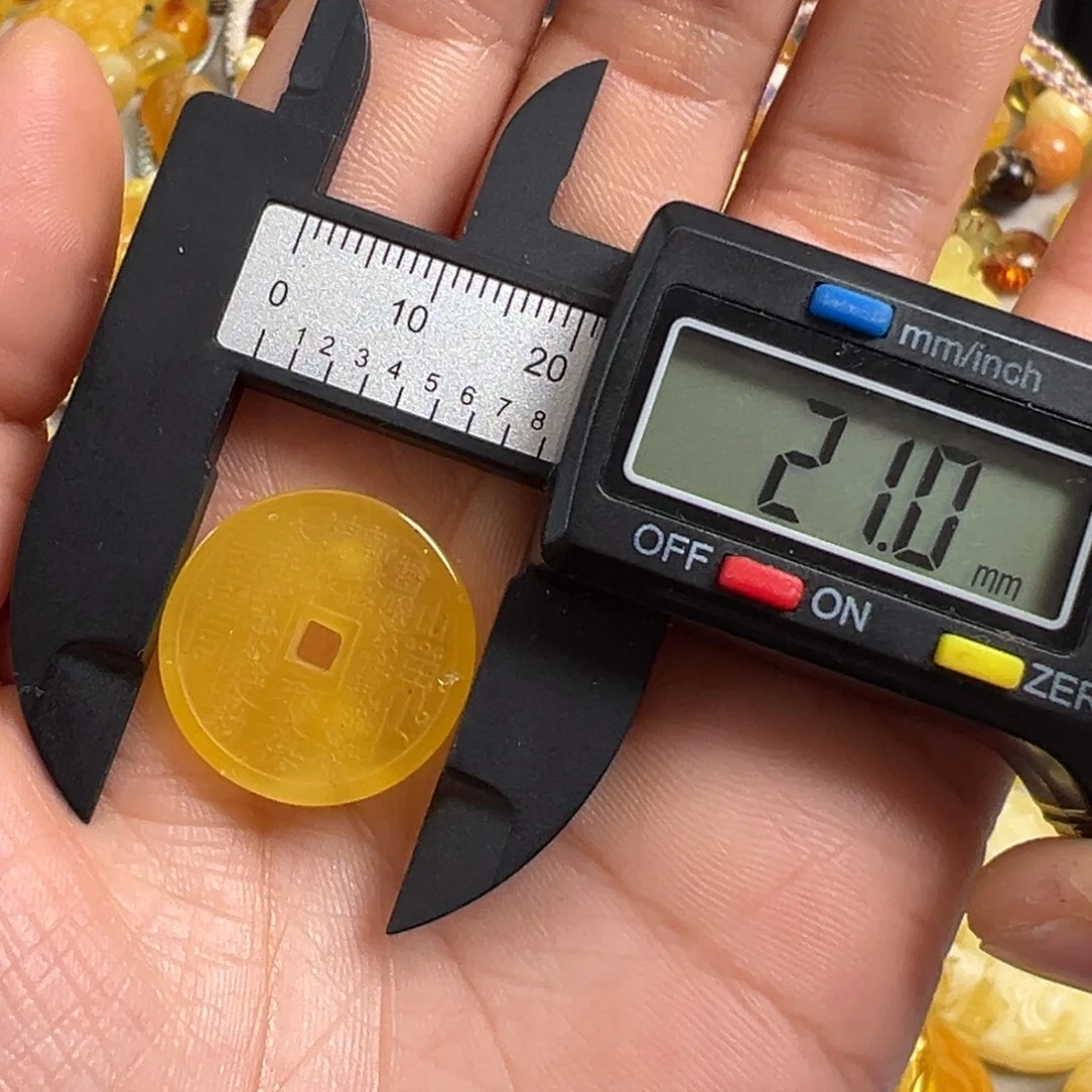 蜜蜡未镶嵌裸石微瑕