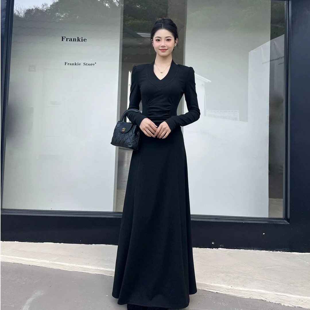 V领打底长款修身收腰褶皱显瘦长袖A摆裙设计气质显高遮肉连衣裙