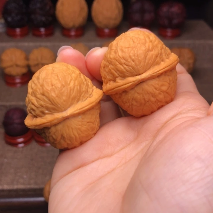 把件橄榄核8太阳系元宝