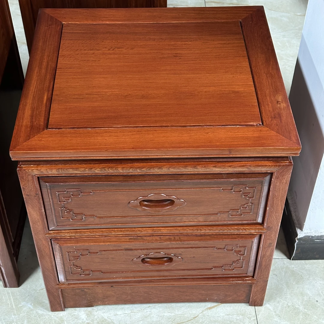 胜禹推荐缅花床头柜