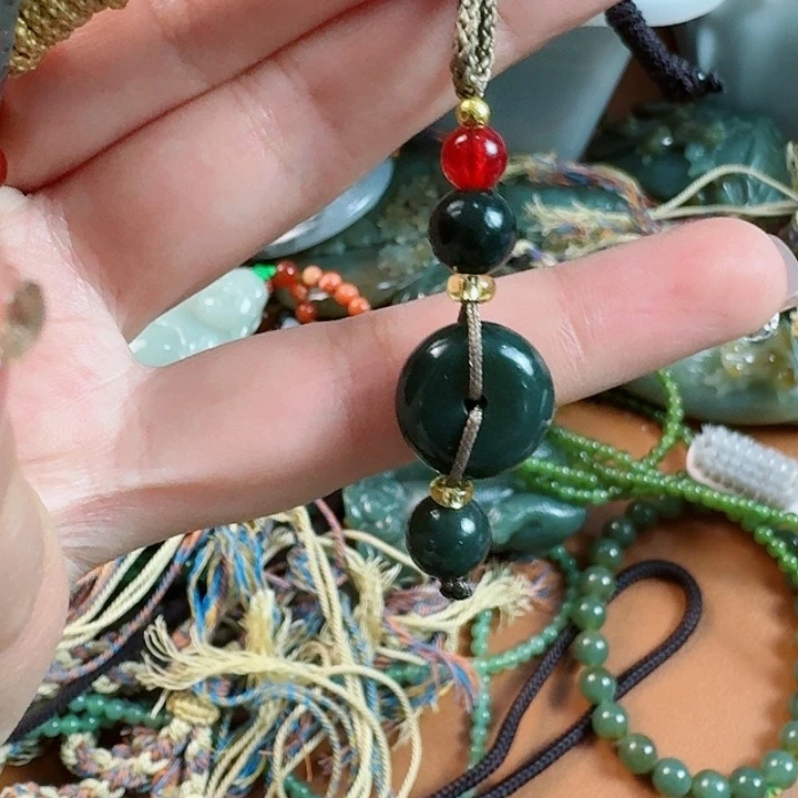 和田玉挂件未镶嵌