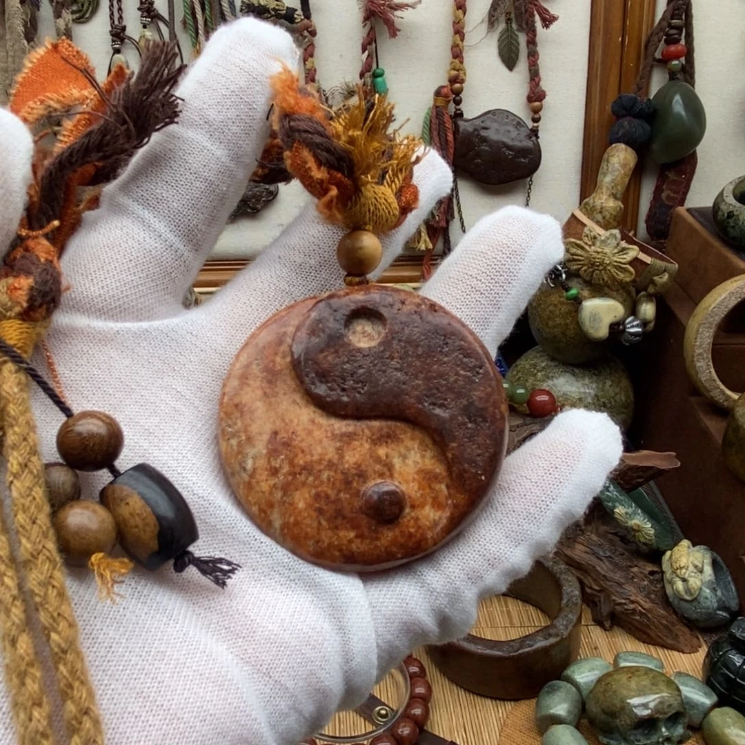 岫岩河磨玉（透闪石质玉）未镶嵌挂件酌*