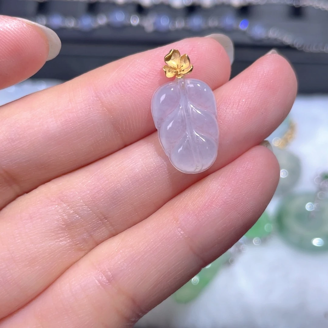 颈饰18K金镶嵌翡翠翡翠