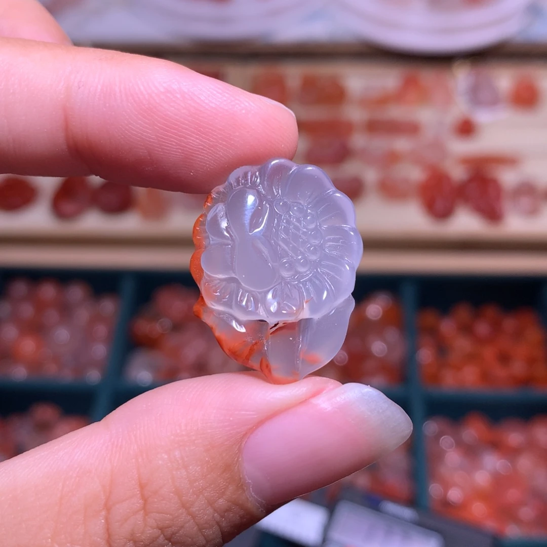 南红玛瑙未镶嵌珠宝半成品向日葵