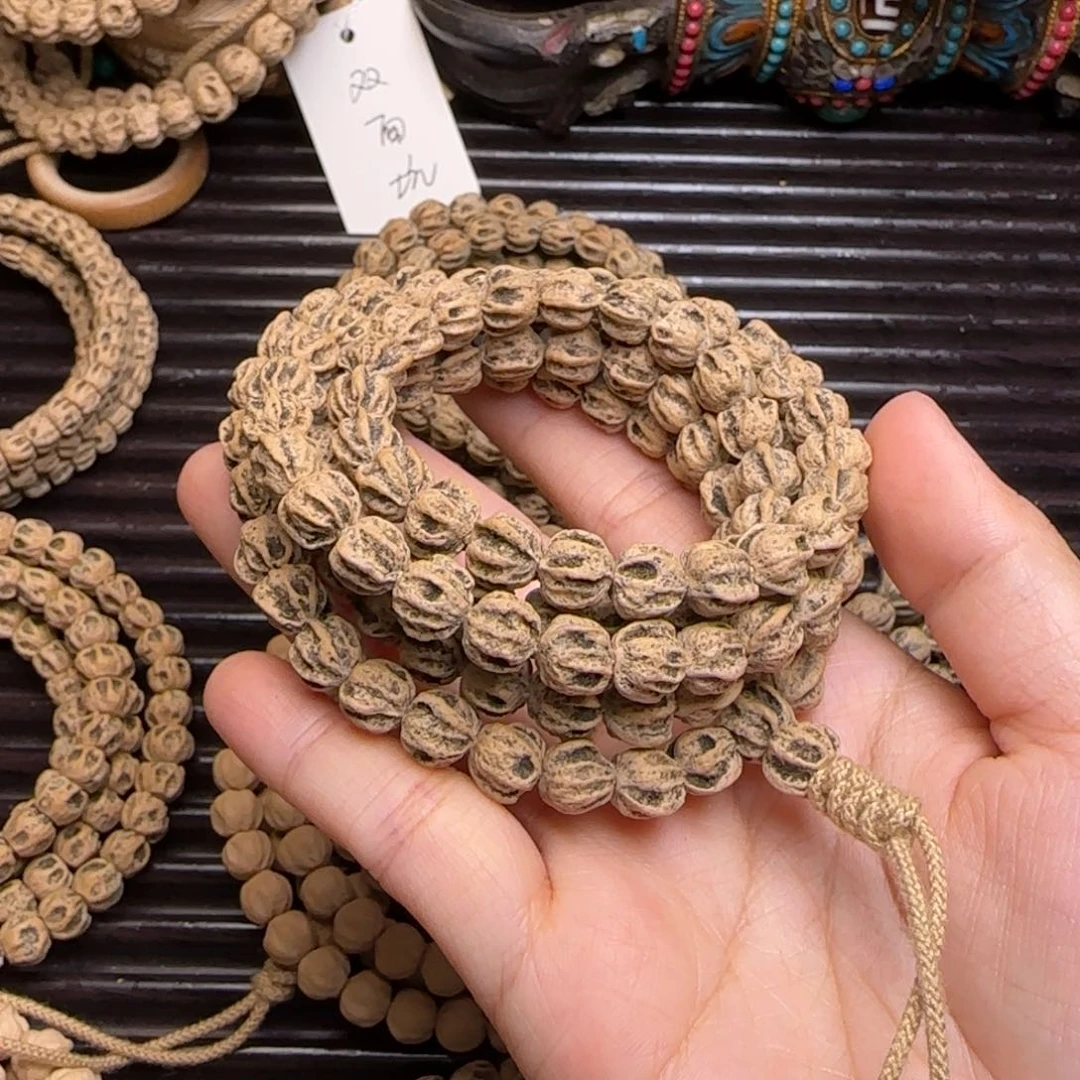 柏香籽/百香籽吊坠格**爸