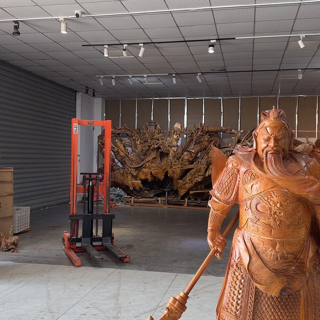 荣***哥木工艺品摆件运费