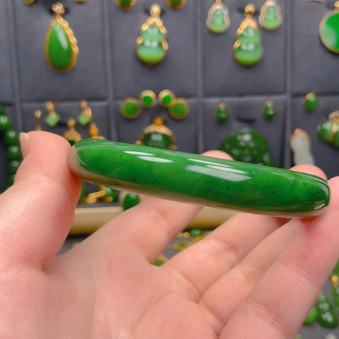 手链未镶嵌和田玉（碧玉）?****980