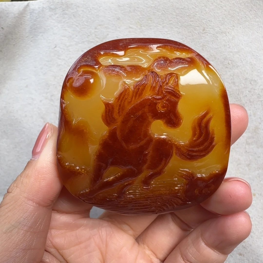 蜜蜡未镶嵌珠宝奇石