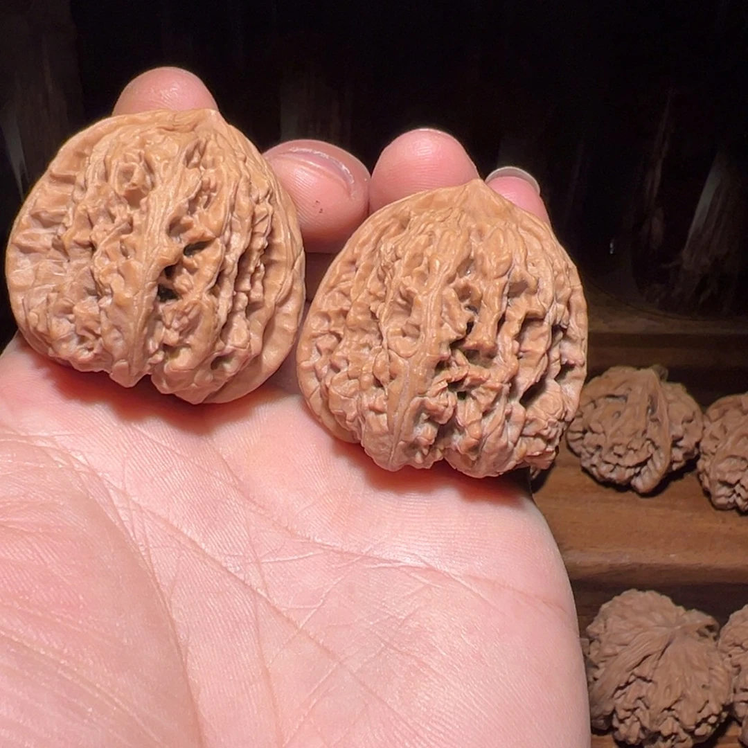 把件文玩核桃野生九龙全品