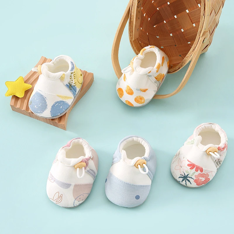 婴儿鞋子春秋季纯棉软底防滑学步鞋新生宝宝0-3-6个月12外穿防掉