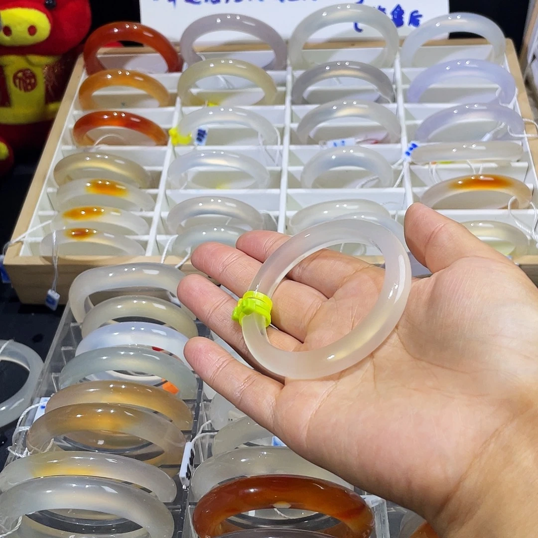 手镯玛瑙/玉髓合金