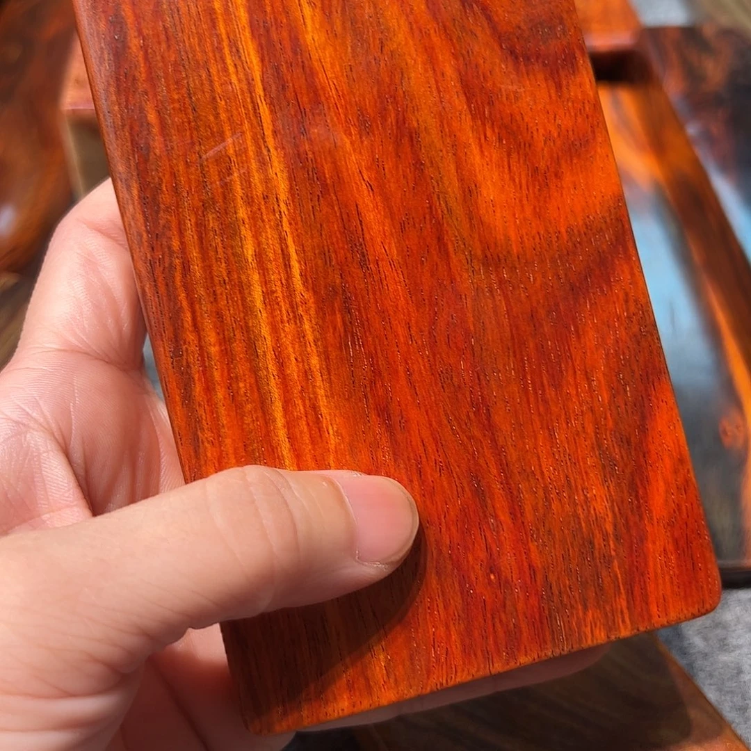 他***石交趾黄檀（大红酸枝）