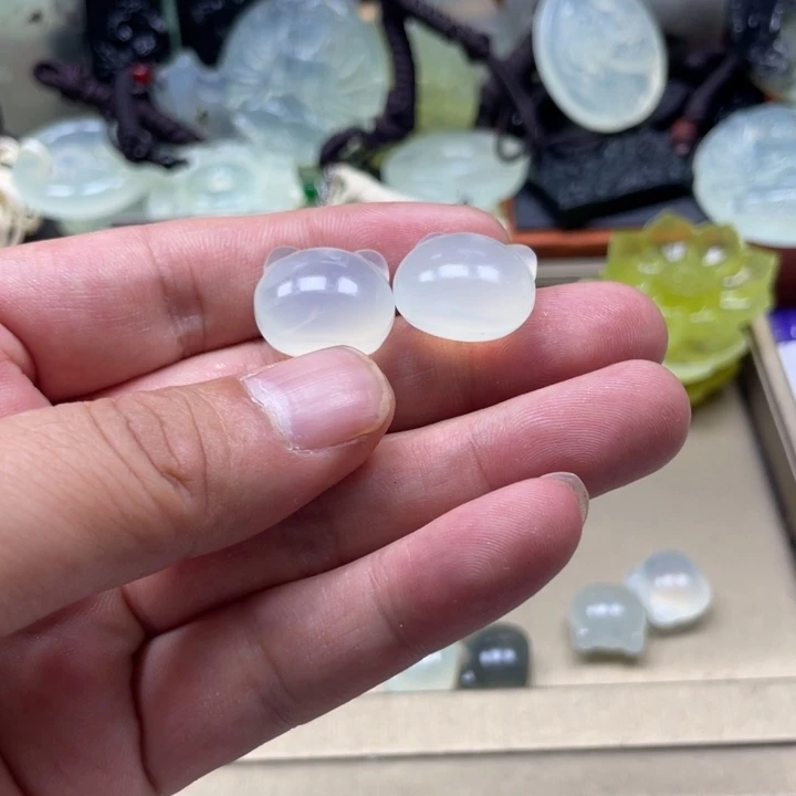 夜****蛇纹石玉未镶嵌颈饰