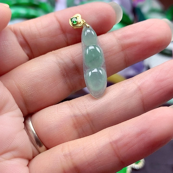 翡翠银S925镶嵌颈饰翡翠