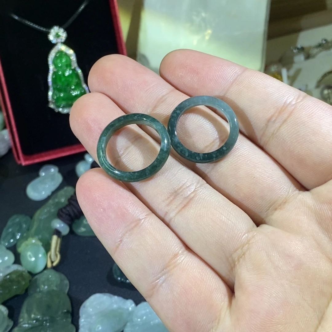 颈饰未镶嵌翡翠翡翠戒圈