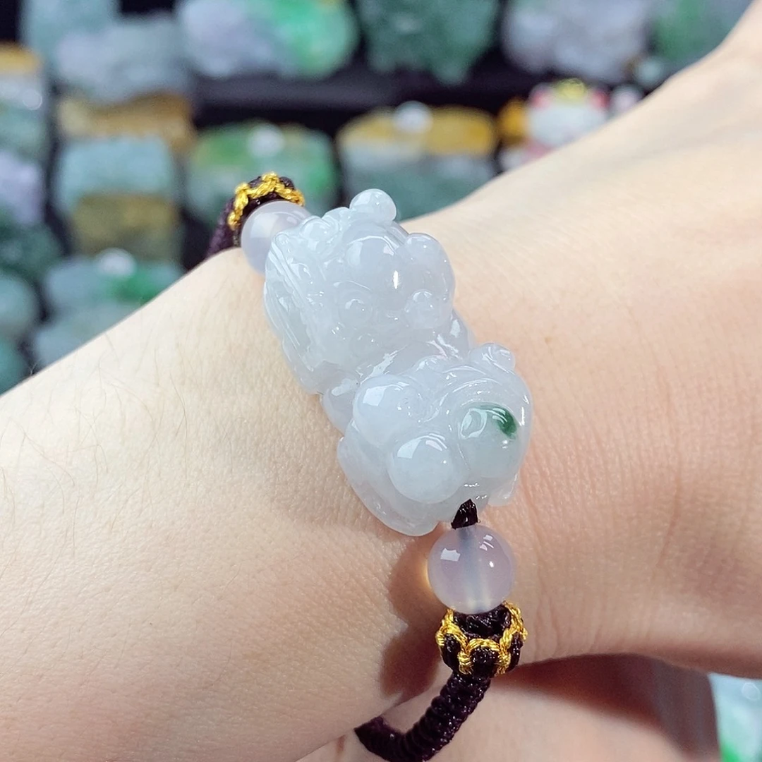 颈饰未镶嵌翡翠天然