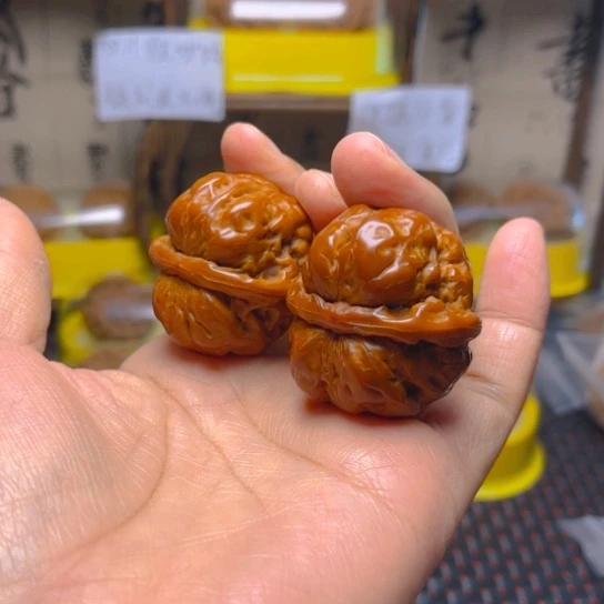 文玩核桃吊坠金蟾