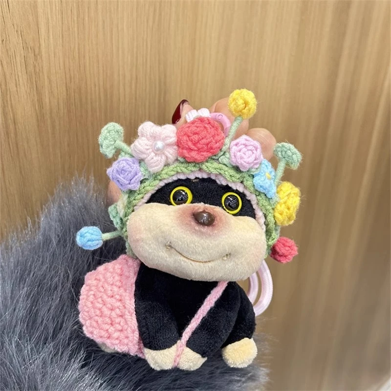网红创意簪花蜜蜂狗包包挂饰可爱毛绒玩偶小狗车钥匙扣礼物挂件