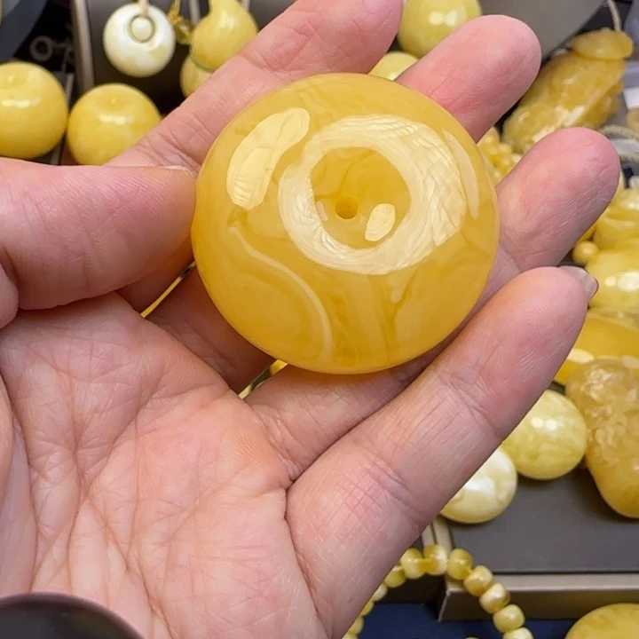 未镶嵌颈饰蜜蜡天然蜜蜡